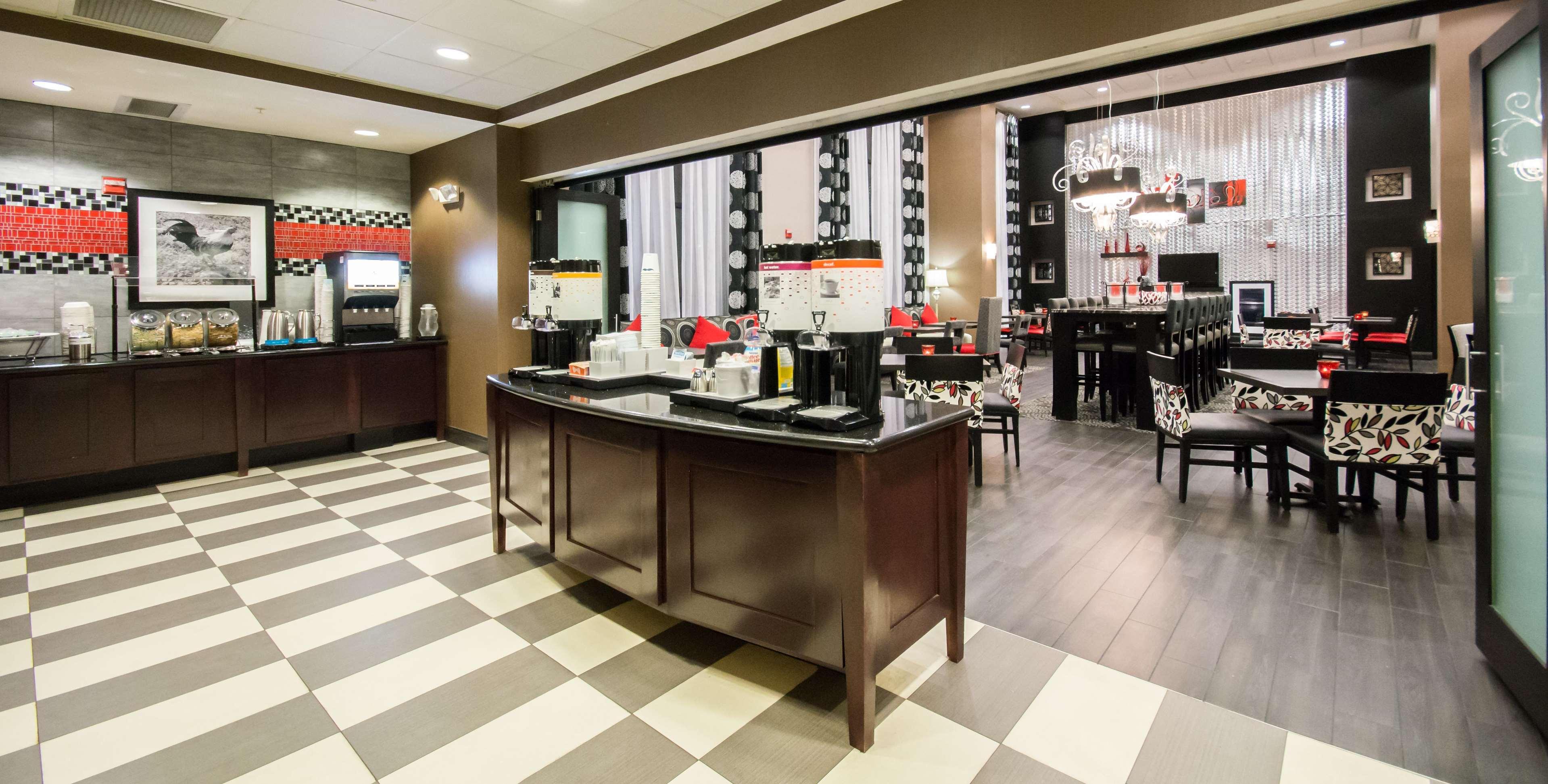 Williamsburg Hampton Inn & Suites Orlando-John Young Parkway/South Park מראה חיצוני תמונה
