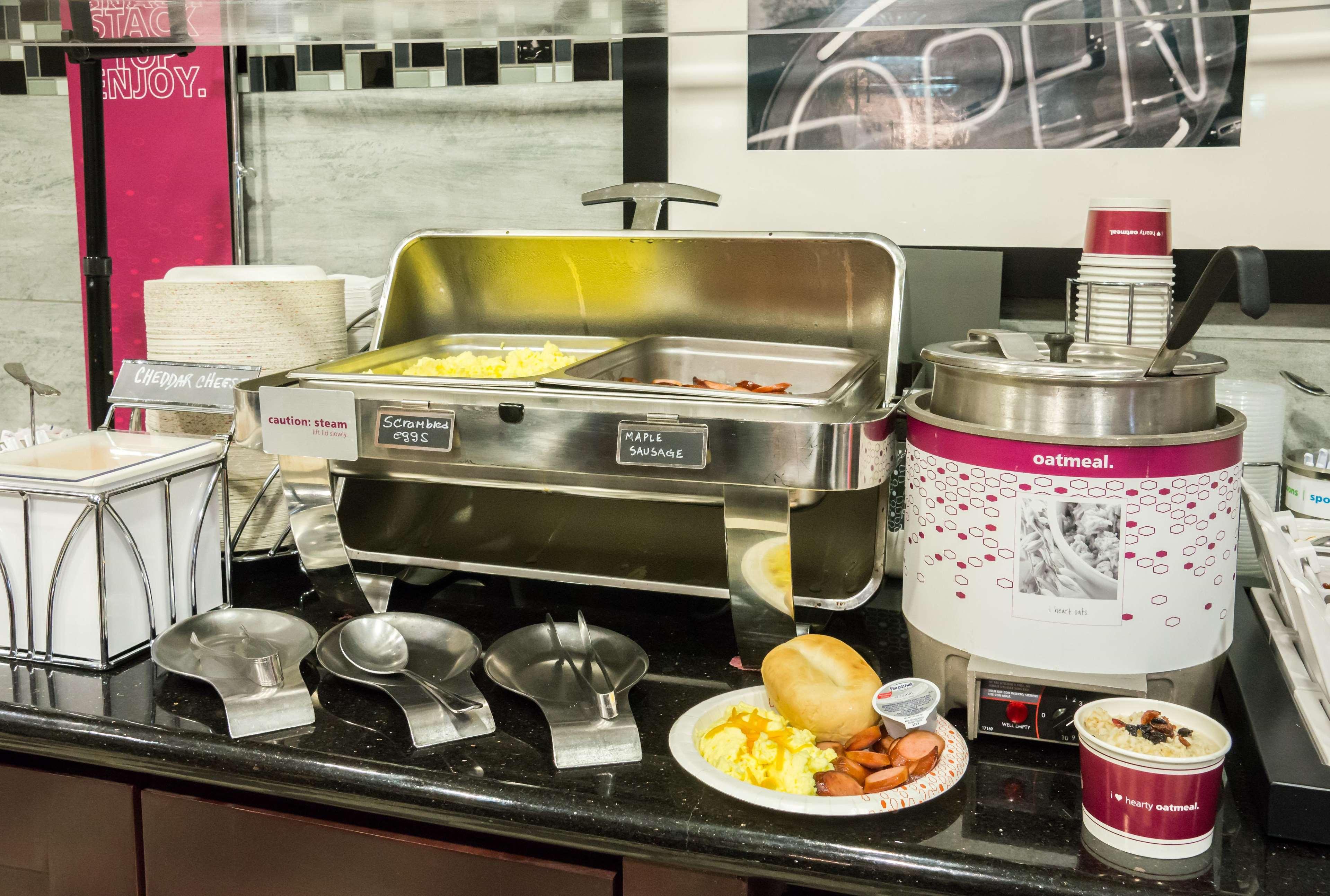 Williamsburg Hampton Inn & Suites Orlando-John Young Parkway/South Park מראה חיצוני תמונה
